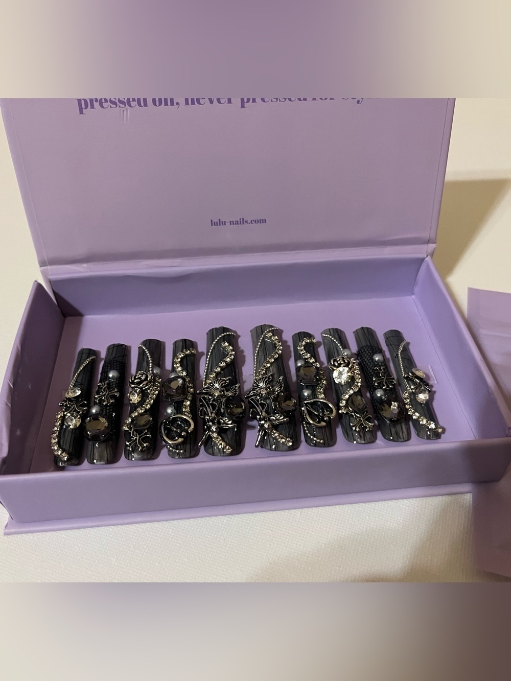 Black Rhinestone Press-On Nails Set - Picture 3 of 3